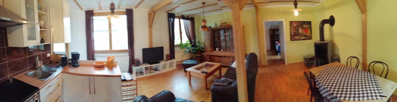 Apartment Ferienwohnung Mit Fitness *